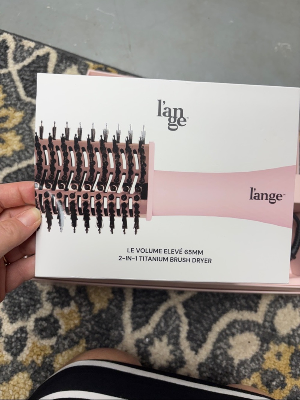 L’ange 2-in-1 Titanium Brush Dryer in Light Pink - Picture 2 of 7